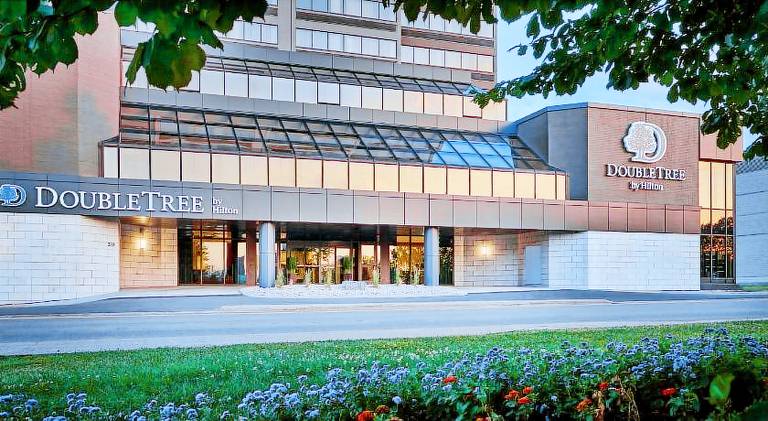 DoubleTree by Hilton Windsor Hotel and Suites in Windsor, ON