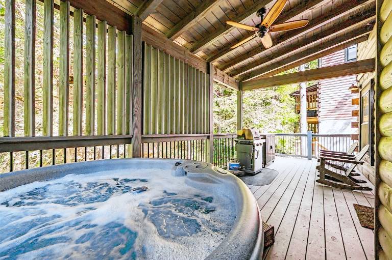 Child-friendly wonderful cabin with private pool & terrace | Pets are welcome — photo 3