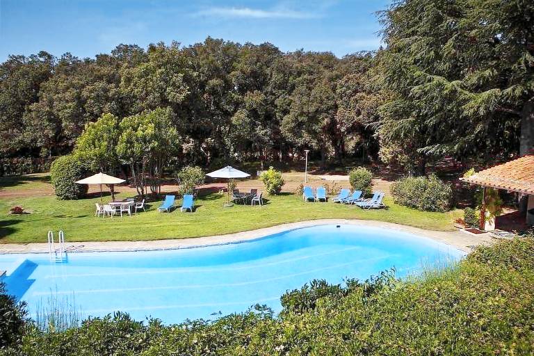 Landhaus 8 Zimmer mit Bad Schwimmbad Tennis
