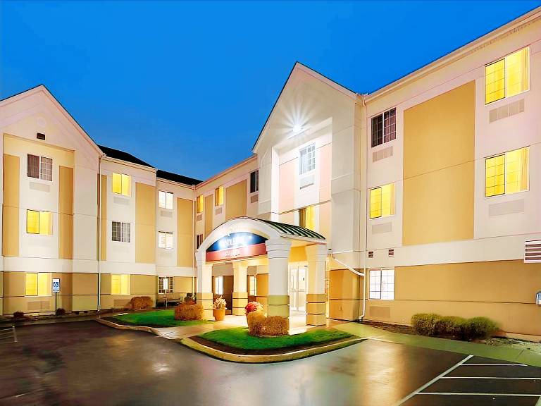 Candlewood Suites Windsor Locks By IHG in Windsor, CT