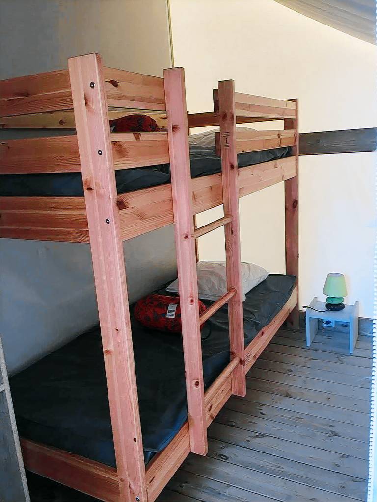 Family-oriented wonderful camping suite with yard, terrace & heated pool | Pet-friendly — photo 5