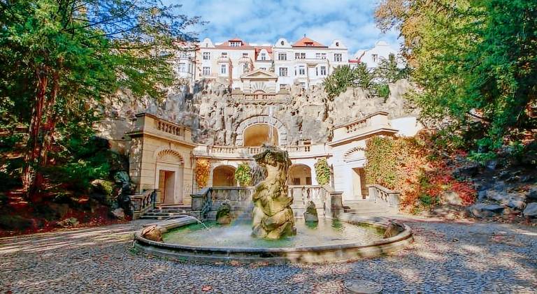 Best location in Prague! 4 bedrooms and super host! — photo 4