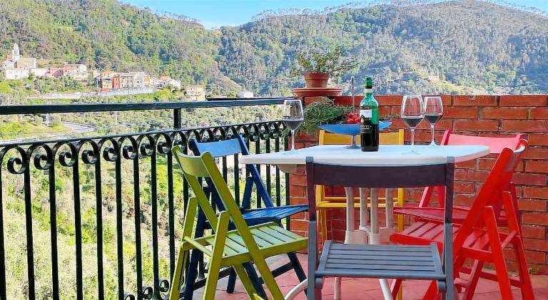 House with 3 rooms for 5 persons in Vernazza