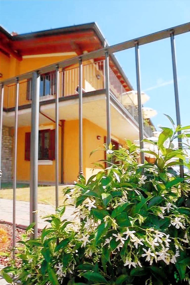Family-oriented lovely rental apartment with pool, grill & patio | Nature view | Dogs allowed — photo 4