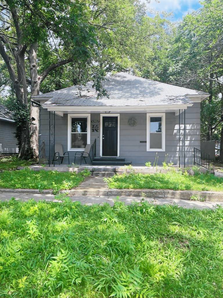 House Pleasant Valley