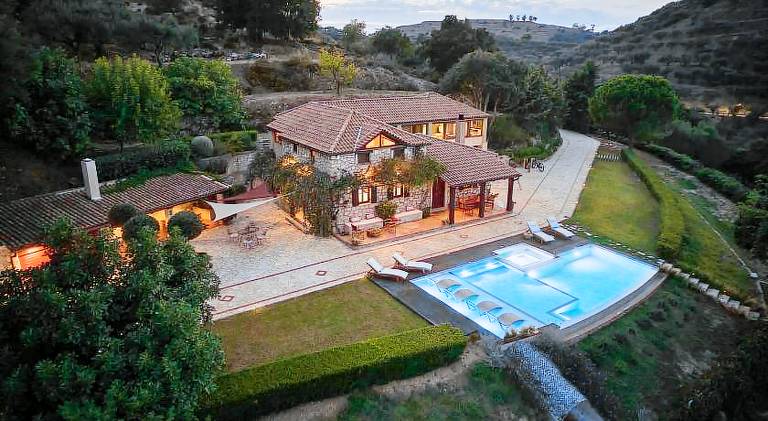 Villa with private pool, garden & terrace — photo 3