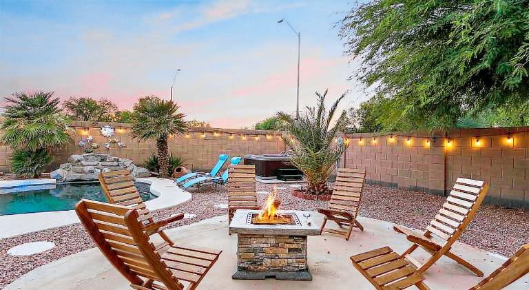 Villa with hot tub & pool — photo 4