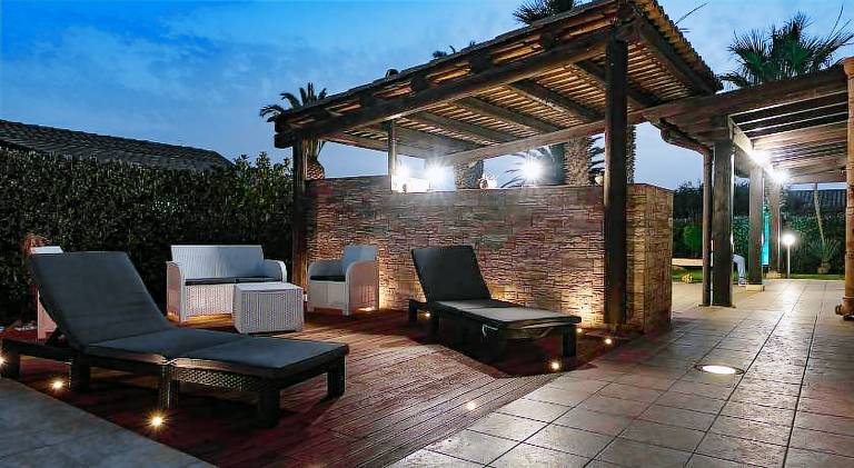 Villa with pool — photo 3