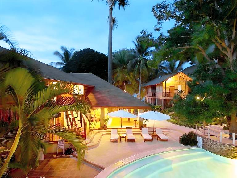 El Galleon Dive Resort with Asia Divers