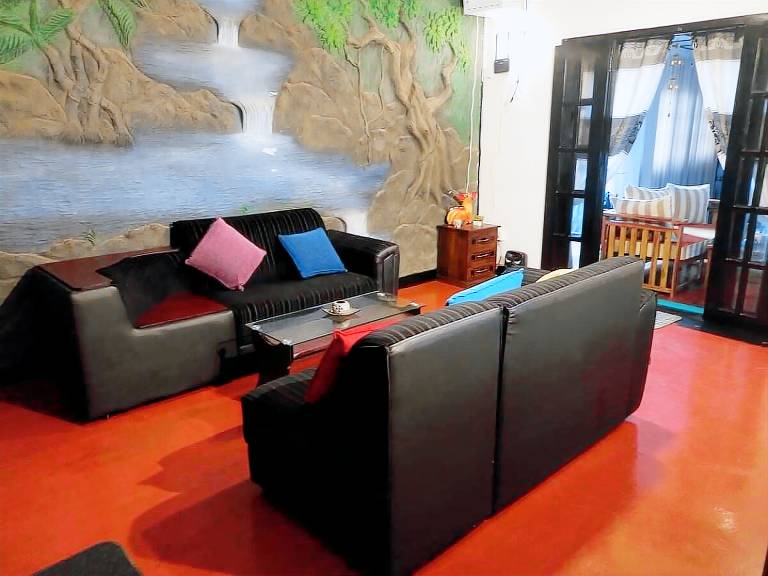 House with 6 rooms for 14 persons — photo 3
