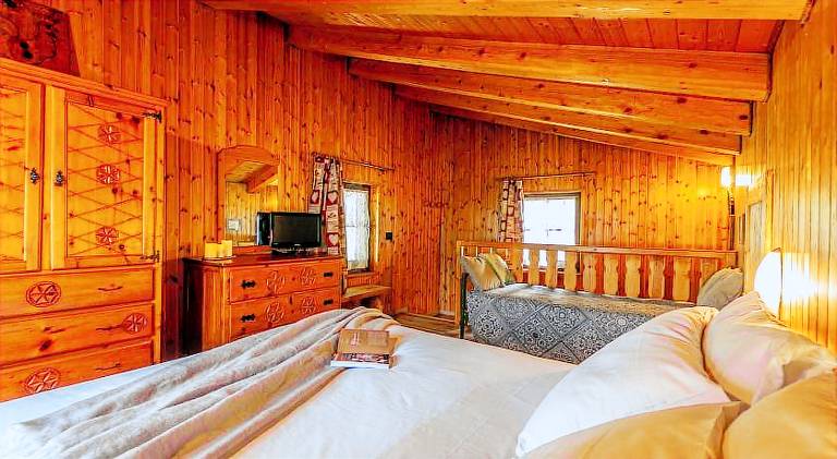 Chalet with 1 room for 5 persons in Gressan