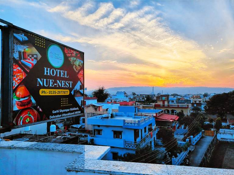 HOTEL NUE NEST