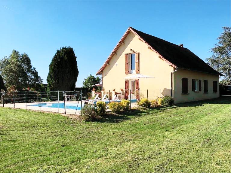 Maison de vacances Saint-Cyr-les-Champagnes