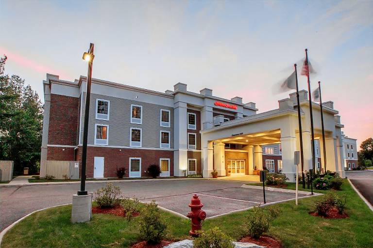 Hampton Inn & Suites Berkshires-Lenox in Lenox, MA