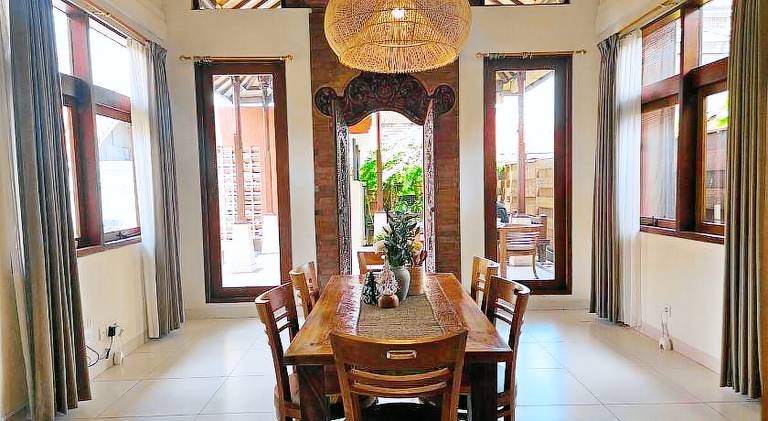 Villa with pool — photo 5