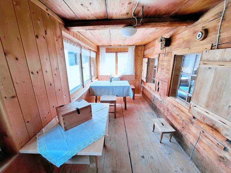 Apartment 'Ferienwohnung In Altem Bauernhaus' with Mountain View, Private Garden and Wi-Fi — photo 4