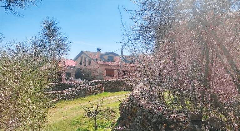 Vacation home with barbeque, patio & yard | Pets allowed in Ávila