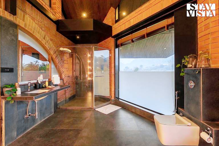 Villa with garden & pool — photo 4