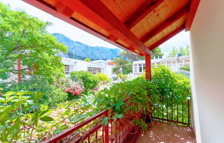 Vacation home with garden & patio | City view — photo 4