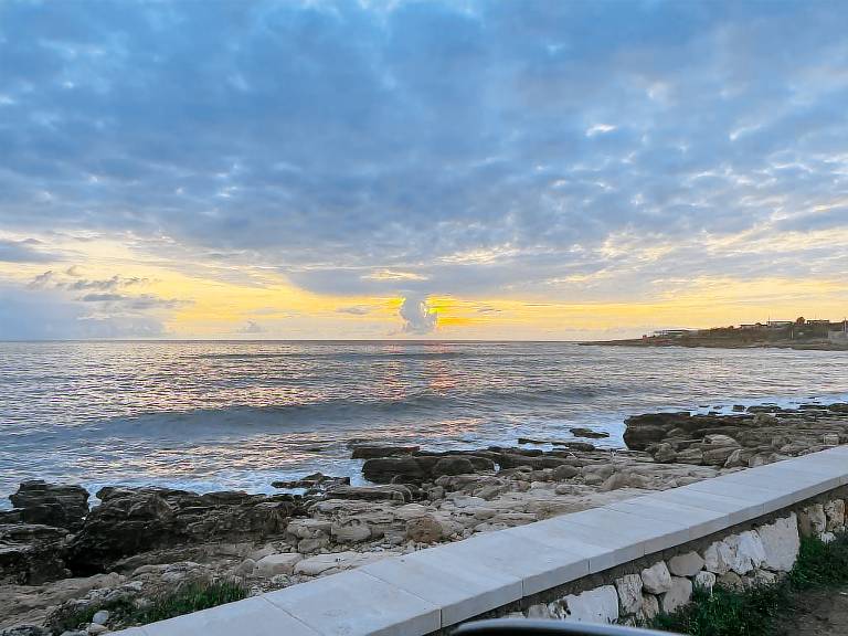 Family-oriented lovely rental apartment with terrace | Panoramic view | Pet-friendly — photo 4