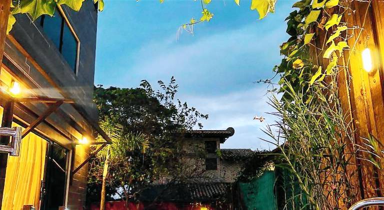 House with terrace, barbeque & yard | Suitable for remote work — photo 2