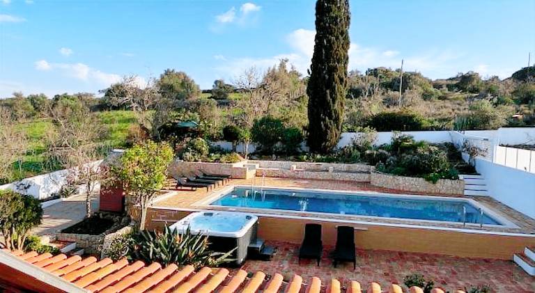 Villa with garden, private pool & patio in Albufeira