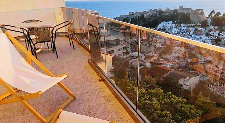 Holiday apartment with terrace — photo 5