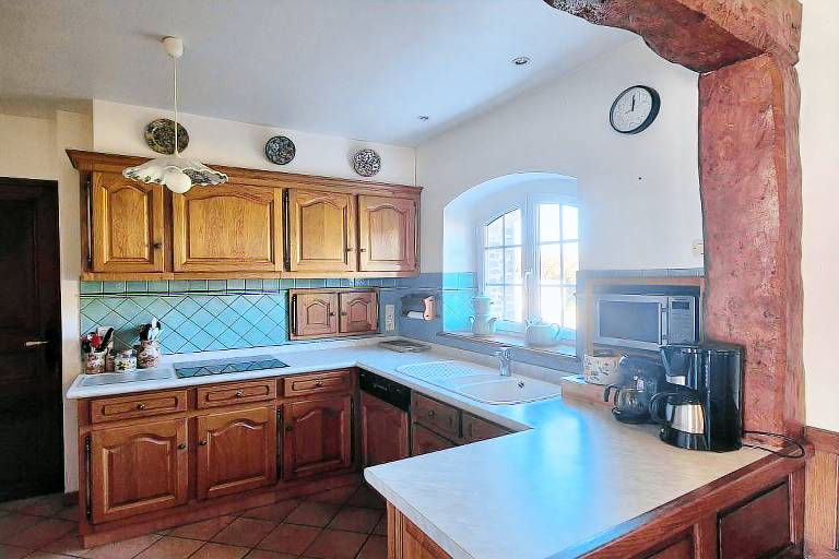 Vacation home with garden — photo 4
