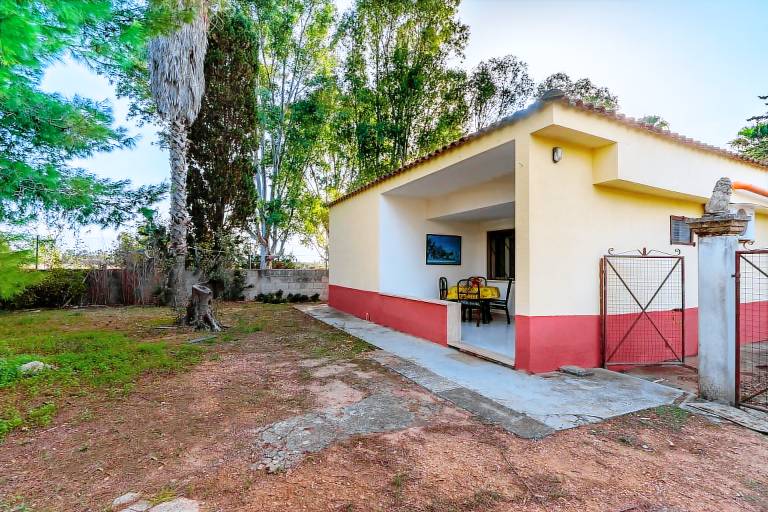 Villa "La Castellana" with Private Garden & A/C — photo 3