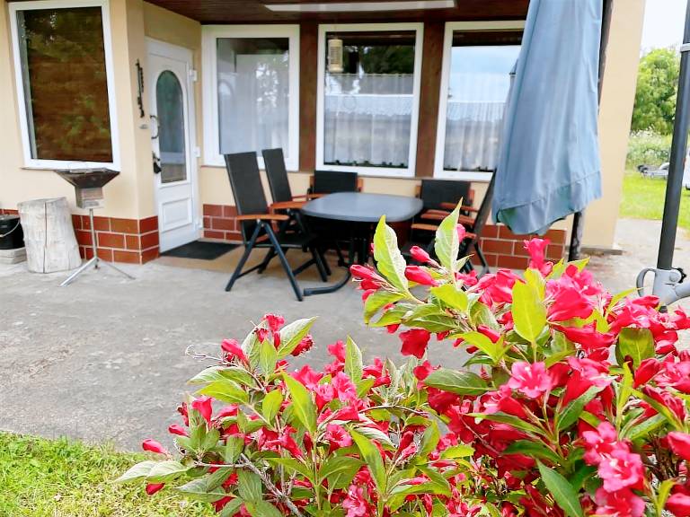 Vacation home with patio, barbecue & garden | Nature view — photo 2