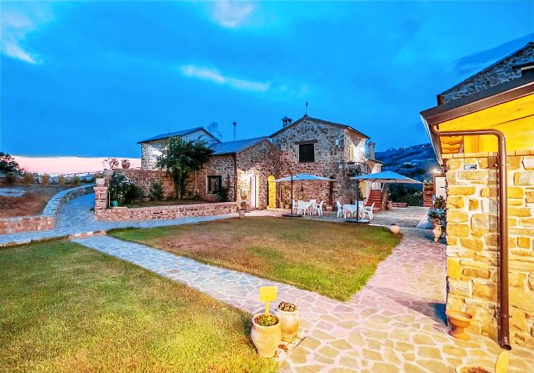 Pleasant farm with garden, terrace & pool | Pet-friendly — photo 2