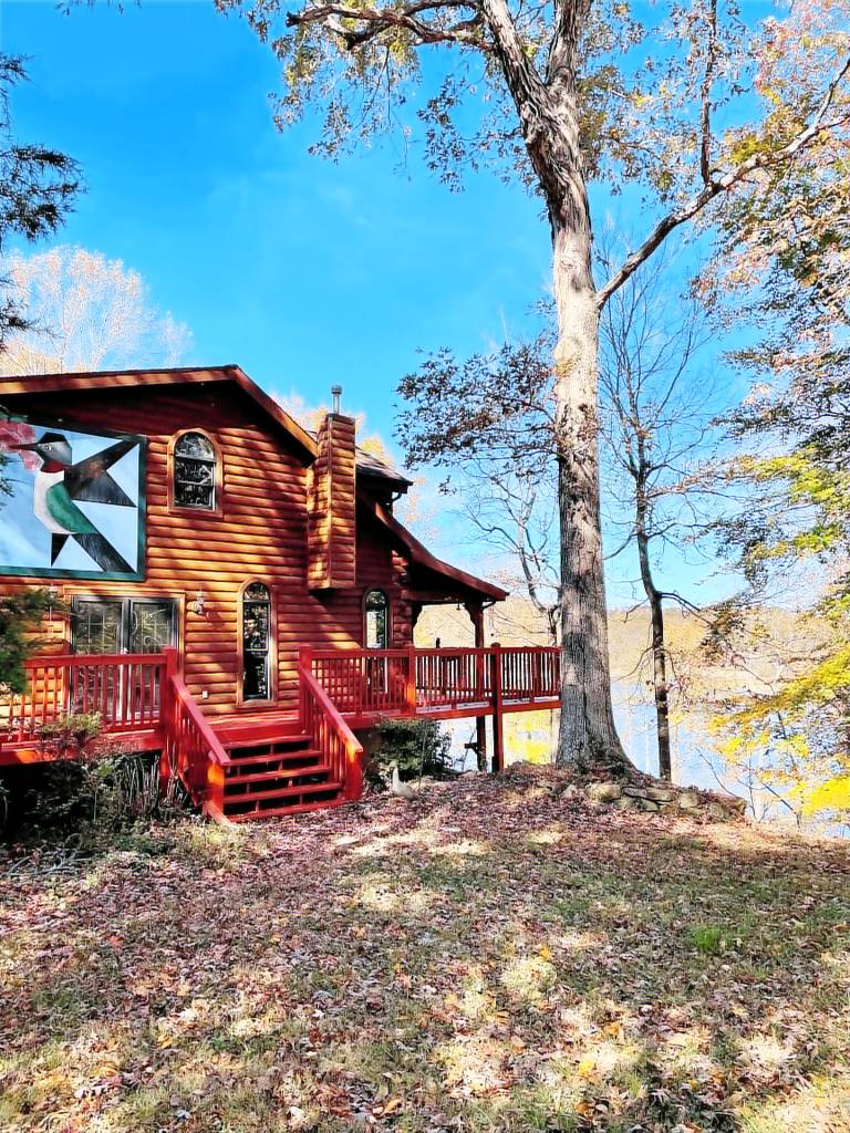 Cabin Nolin Lake