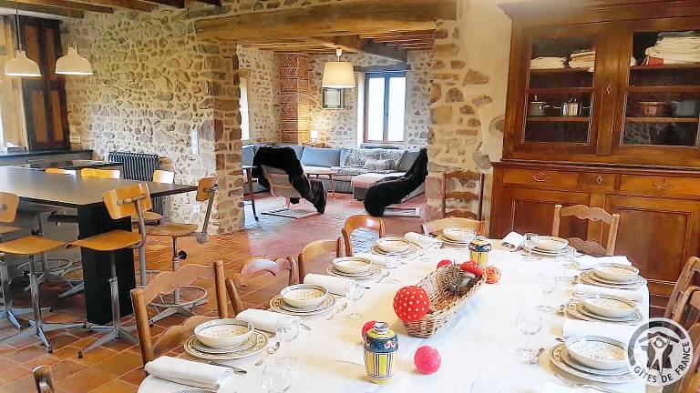 Gite with grill & yard — photo 3