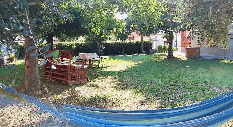 House with 2 rooms for 6 persons in Senigallia