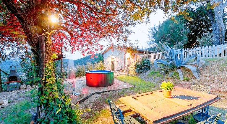 House with pool & hot tub in Terni