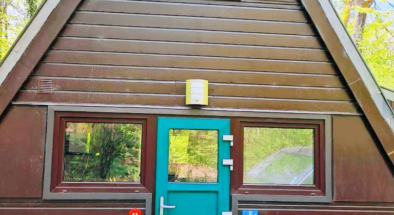 Chalet with pool — photo 5