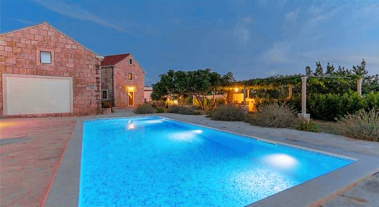 Nice villa with pool | Pets allowed in Konavle