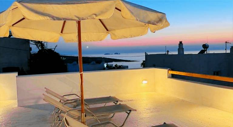 Vacation home with terrace & yard | Next to the beach | Pet-friendly in Paro