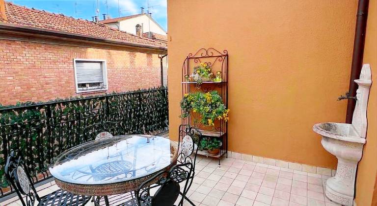 House with 2 rooms for 4 persons — photo 4