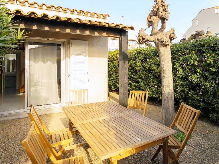 House with terrace & BBQ — photo 2