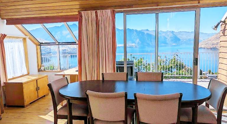 200 m&sup2; Ferienhaus