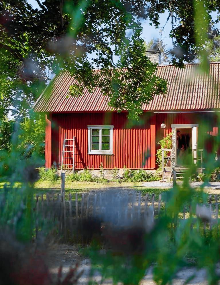 Family-oriented vacation home with yard, BBQ & terrace | Good for workation | Pets are welcome — photo 4
