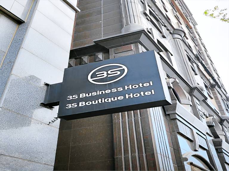 Dongtan 3S Business Hotel