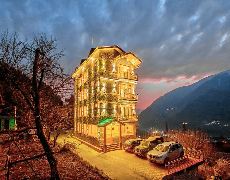 Sparklyn View in Manali