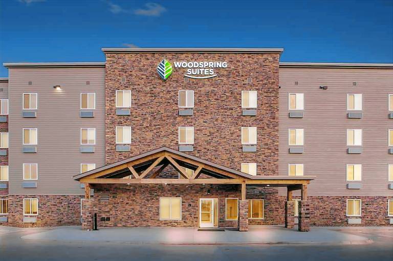 Woodspring Suites Coralville Iowa City