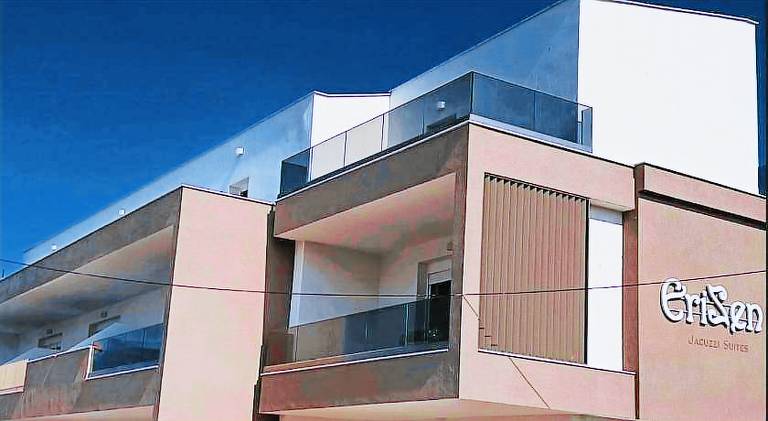 Wonderful rental apartment with jacuzzi, yard & patio | Pets allowed in Kavala