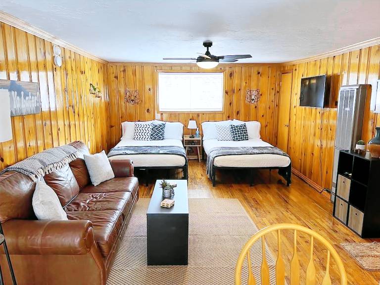 Lodge  Red River