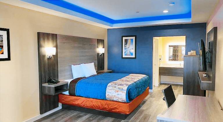 Scottish Inn & Suites Houston Willowbrook