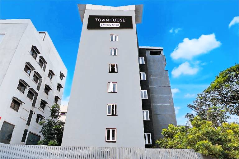 Super Townhouse Balewadi