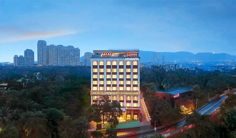 Vivanta Thane LBS Road